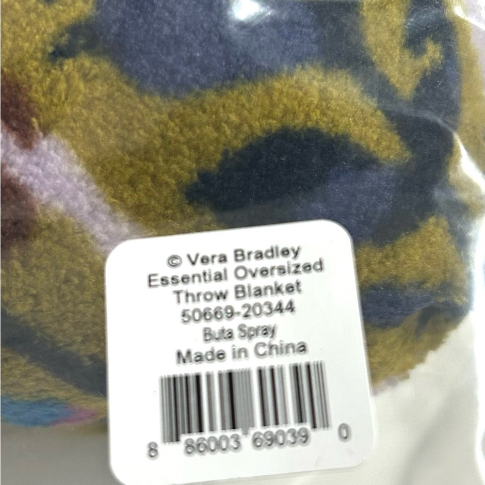 Vera Bradley oversized throw blanket - Picture 5 of 5